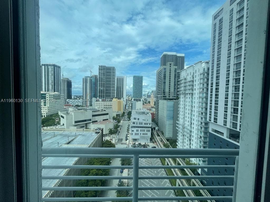 133 NE 2 AVE # 1813, Miami FL 33132 — 6