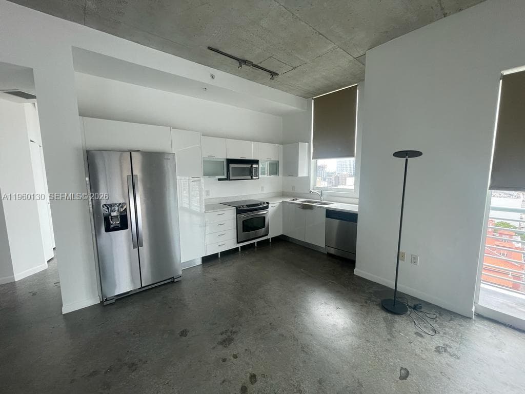 133 NE 2 AVE # 1813, Miami FL 33132 — 4