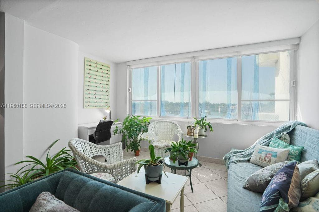 5005 Collins Ave # 504, Miami Beach FL 33140 — 23