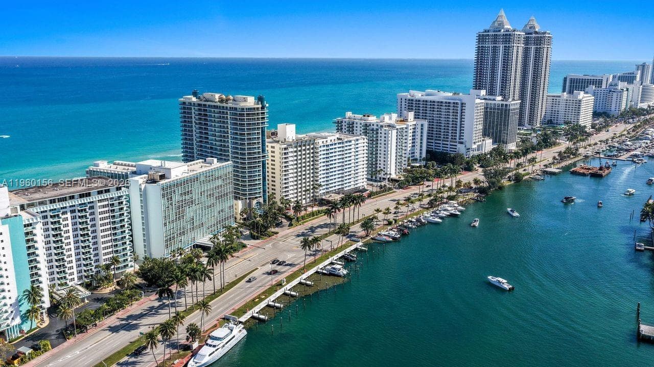 5005 Collins Ave # 504, Miami Beach FL 33140 — 1