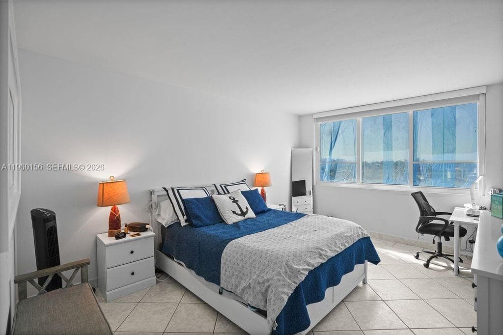 5005 Collins Ave # 504, Miami Beach FL 33140 — 28
