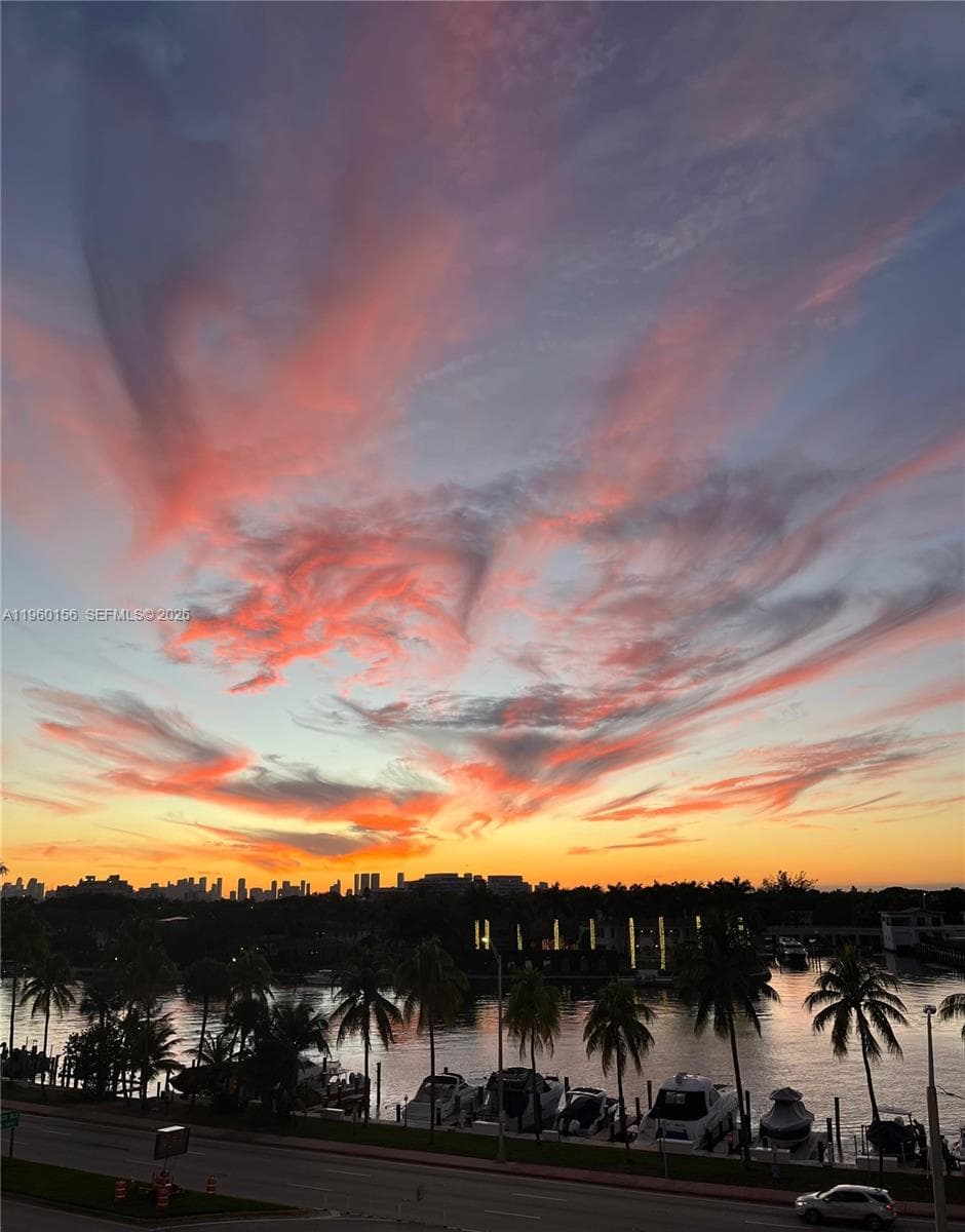 5005 Collins Ave # 504, Miami Beach FL 33140 — 9
