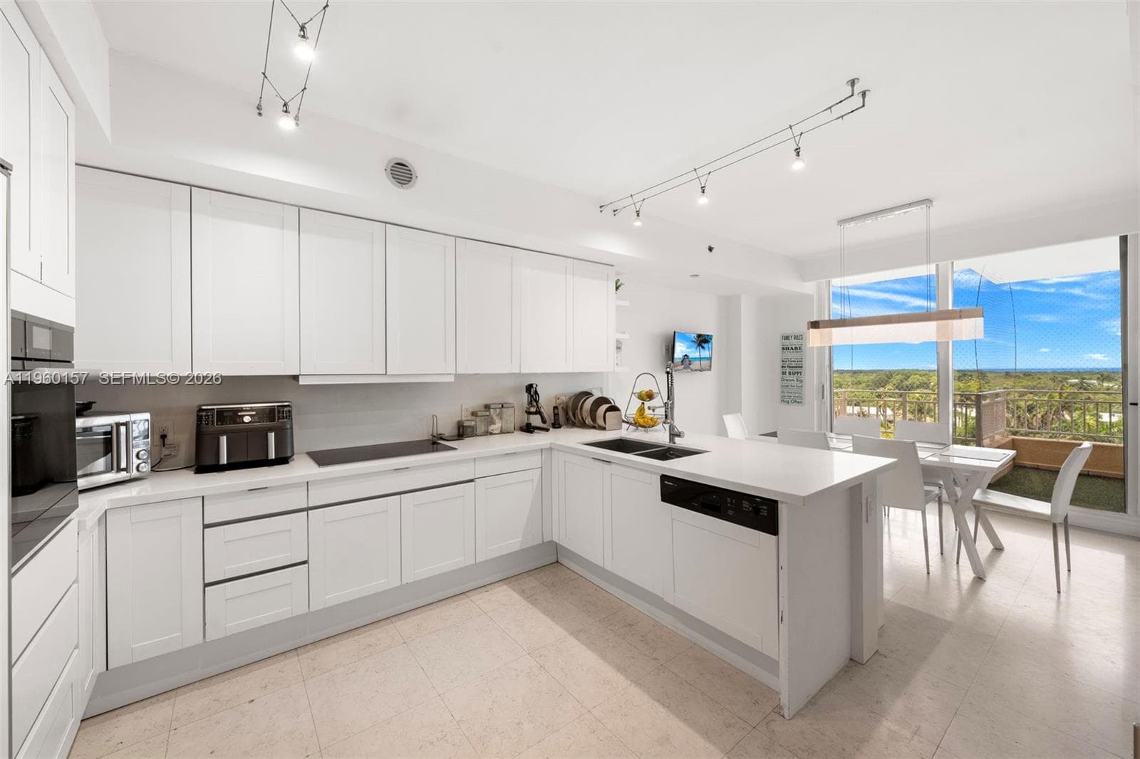 799 Crandon Blvd # 605, Key Biscayne FL 33149 — 57