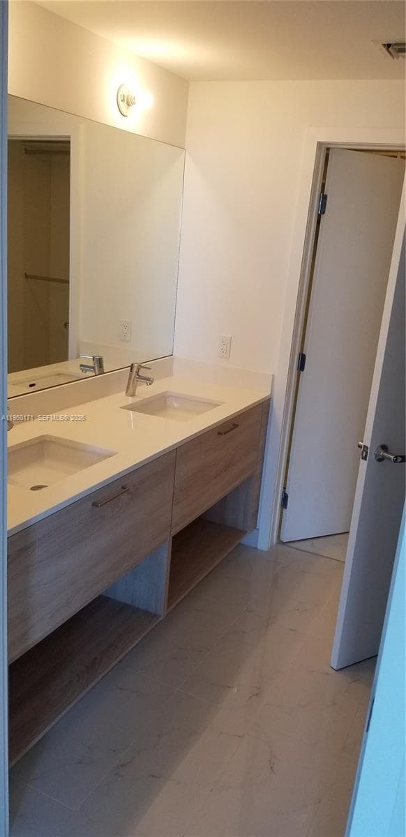 16385 Biscayne Blvd # 1516, Miami FL 33160 — 5
