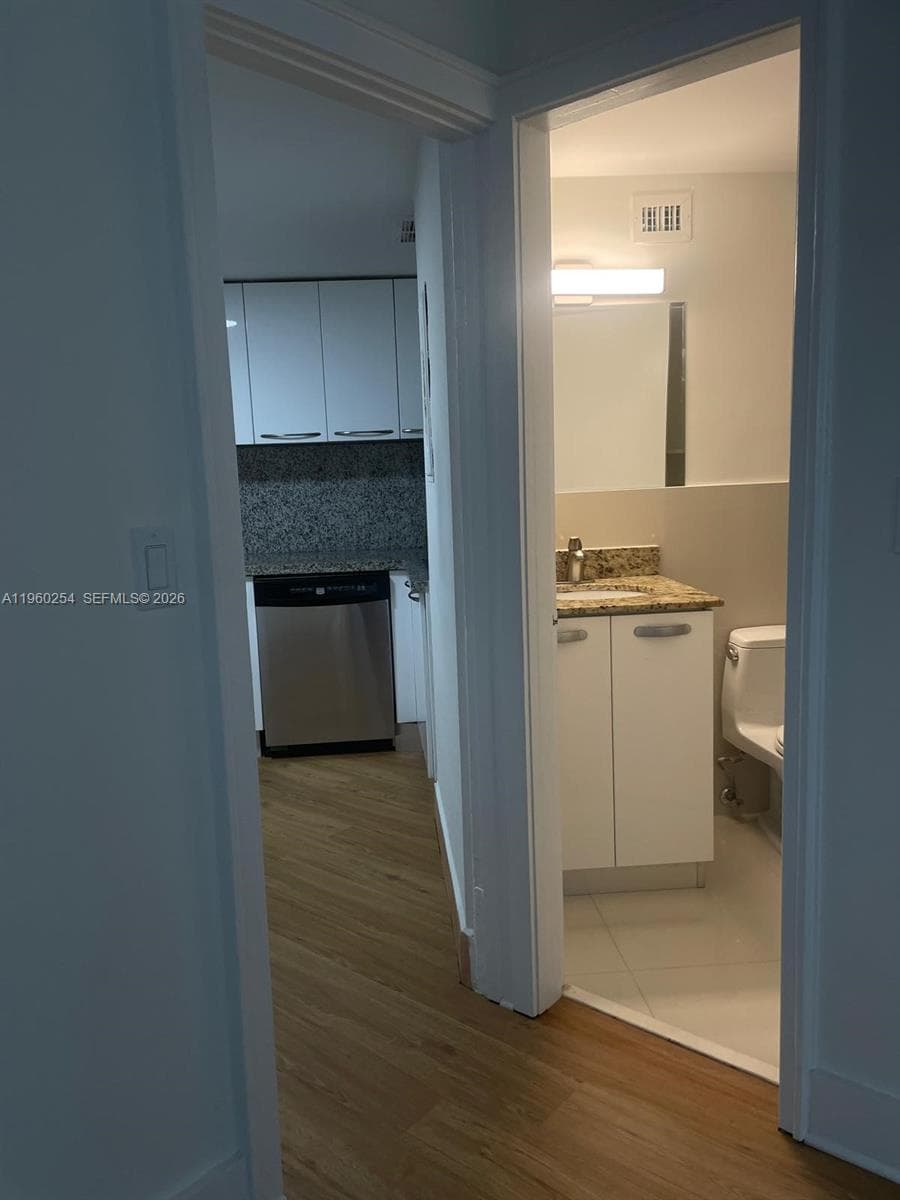 999 Brickell Bay Drive # 1202, Miami FL 33131 — 13