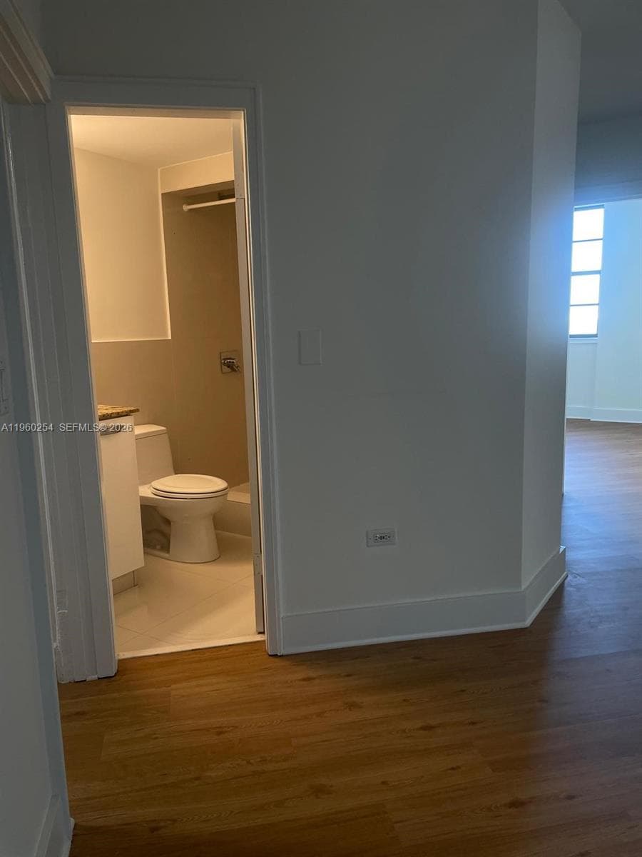 999 Brickell Bay Drive # 1202, Miami FL 33131 — 12