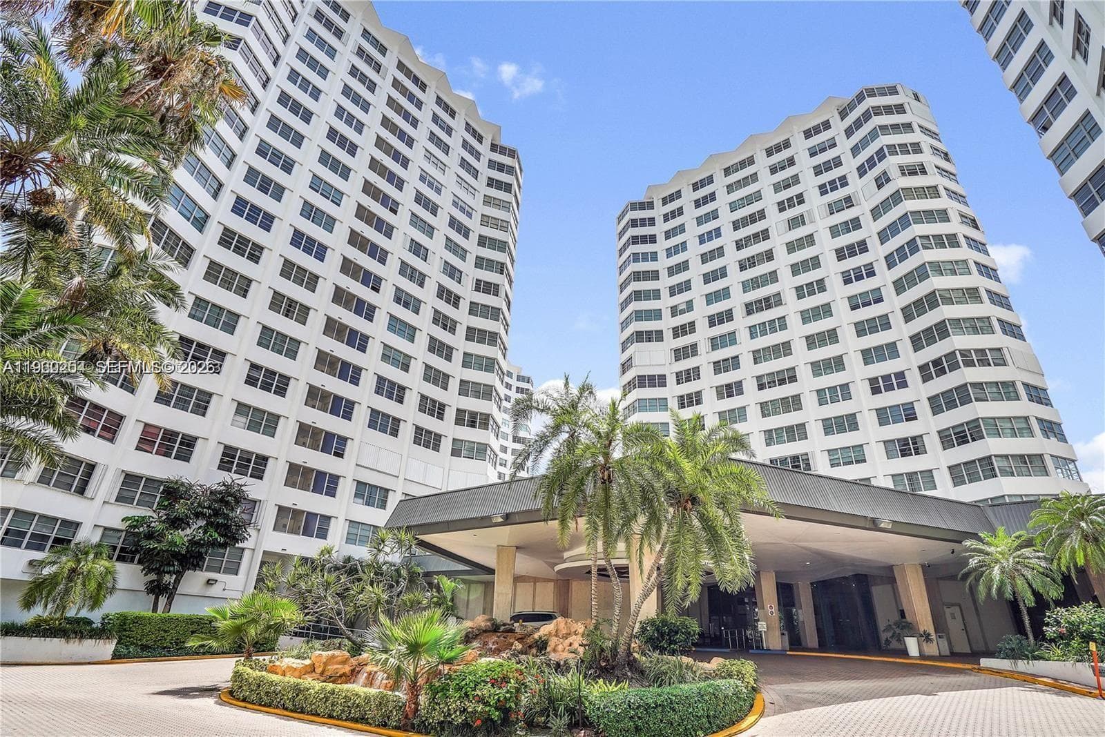 999 Brickell Bay Drive # 1202, Miami FL 33131 — 1