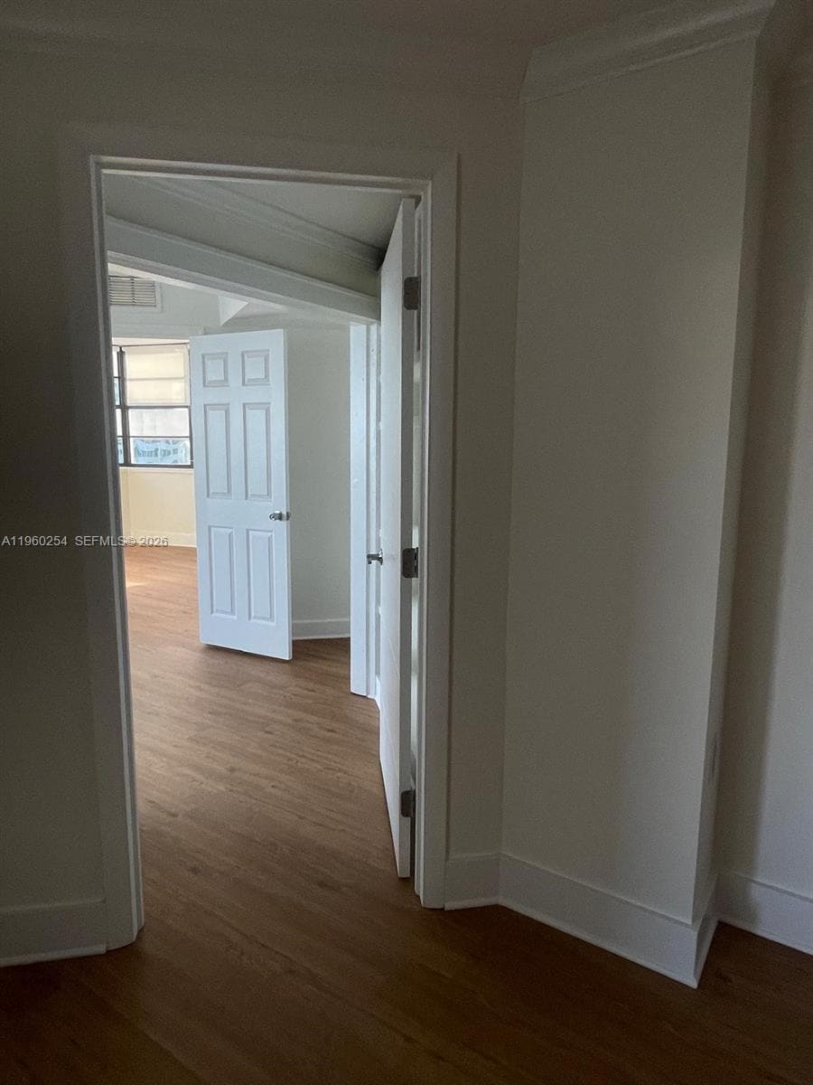 999 Brickell Bay Drive # 1202, Miami FL 33131 — 34