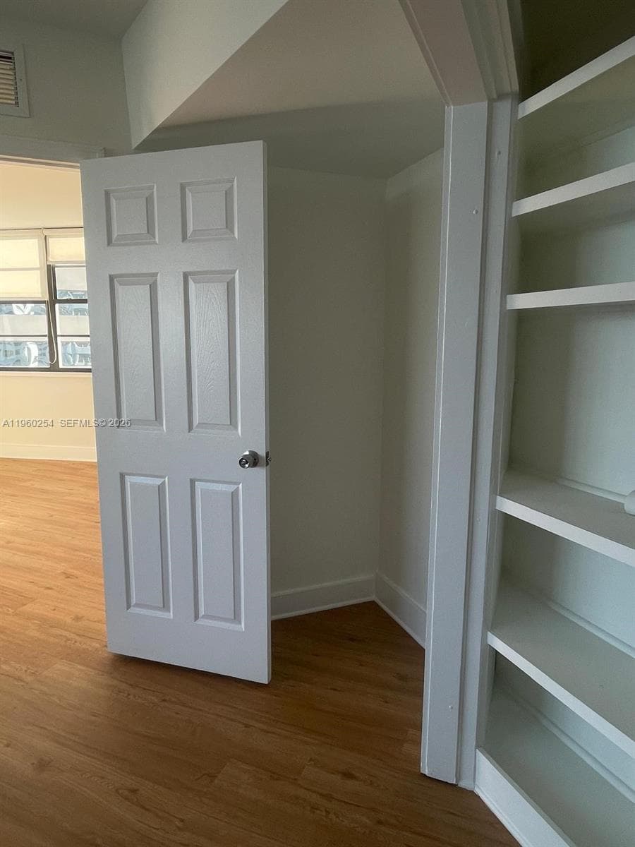 999 Brickell Bay Drive # 1202, Miami FL 33131 — 35