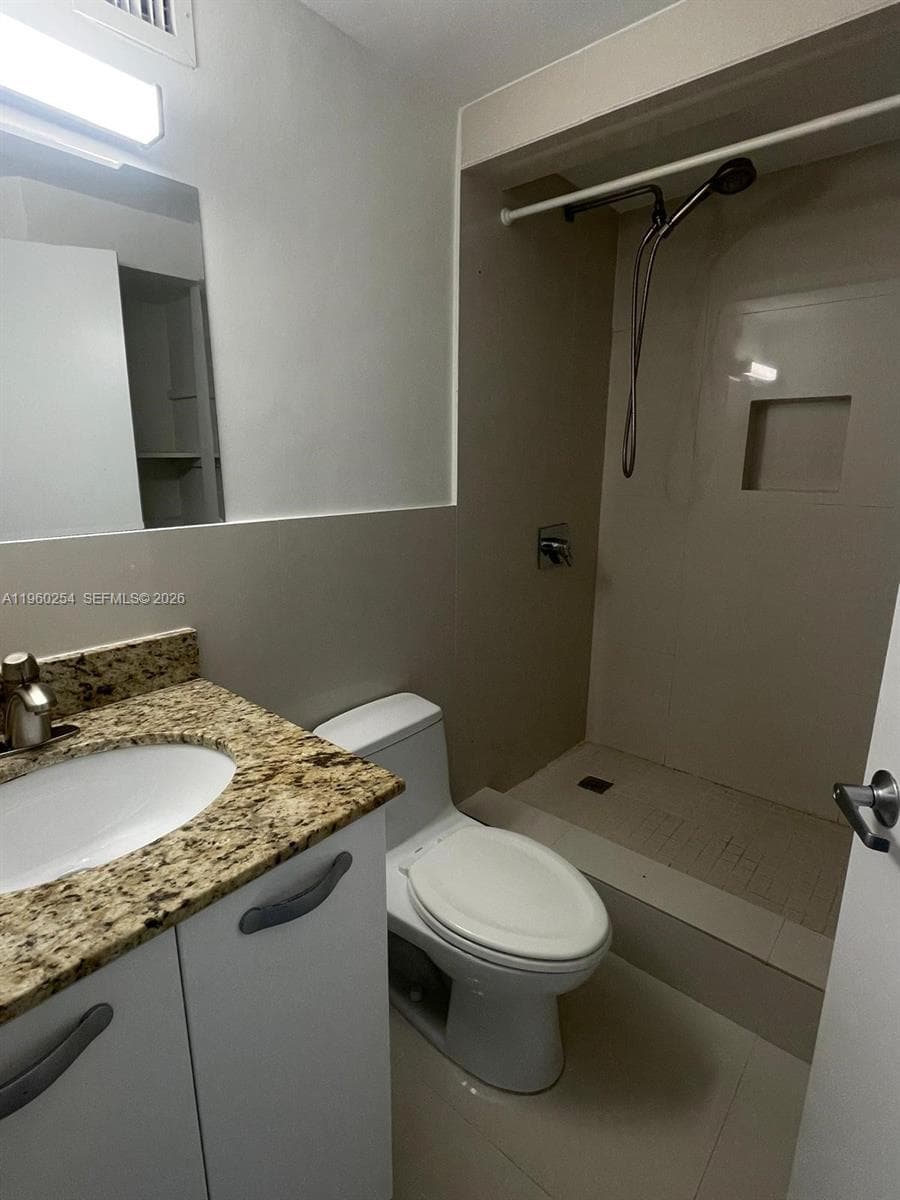 999 Brickell Bay Drive # 1202, Miami FL 33131 — 21
