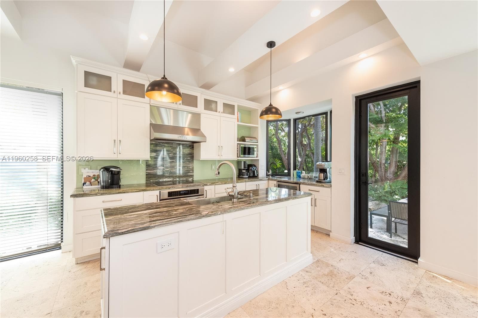 650 Curtiswood Dr, Key Biscayne FL 33149 — 13
