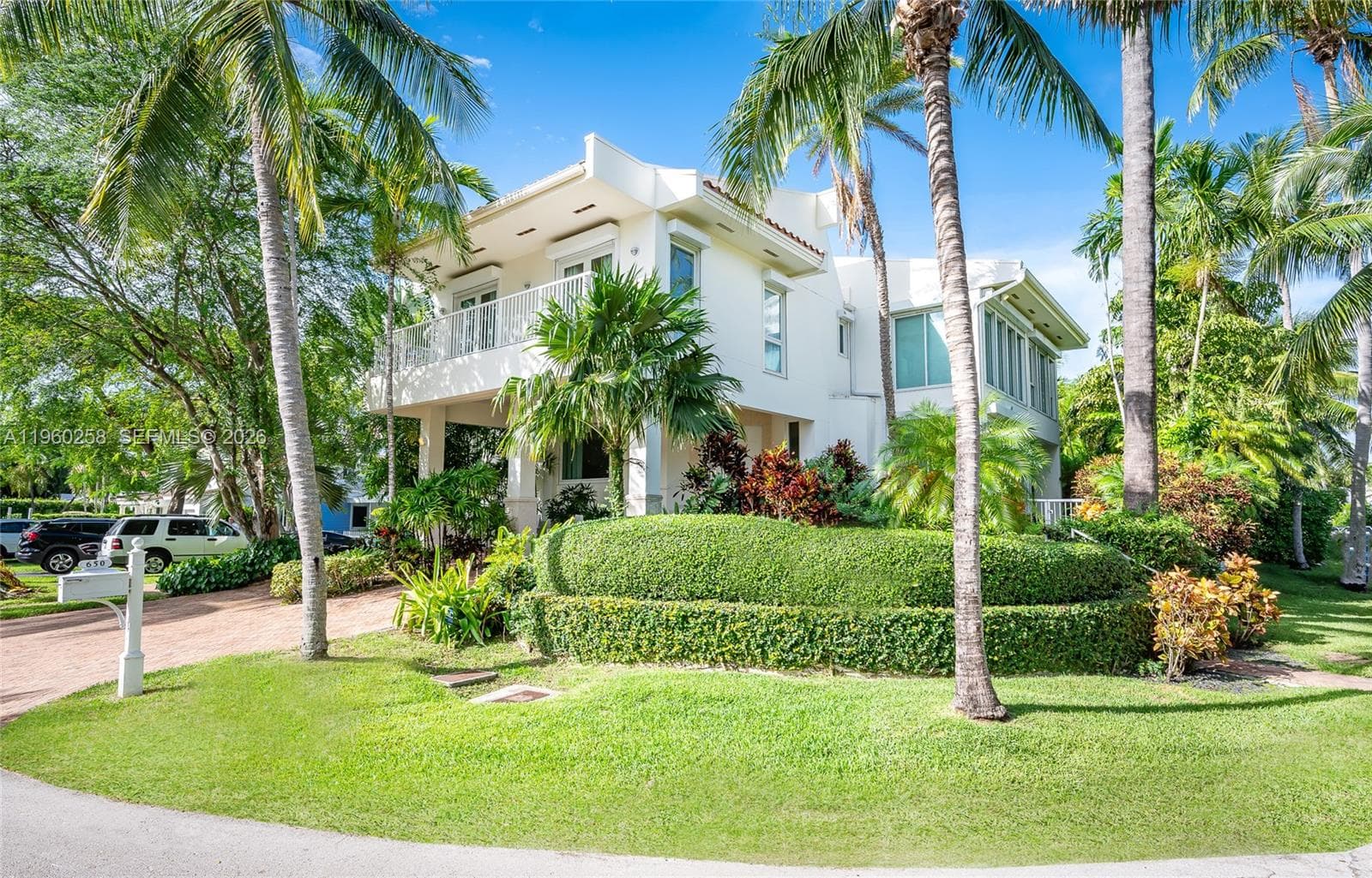 650 Curtiswood Dr, Key Biscayne FL 33149 — 1