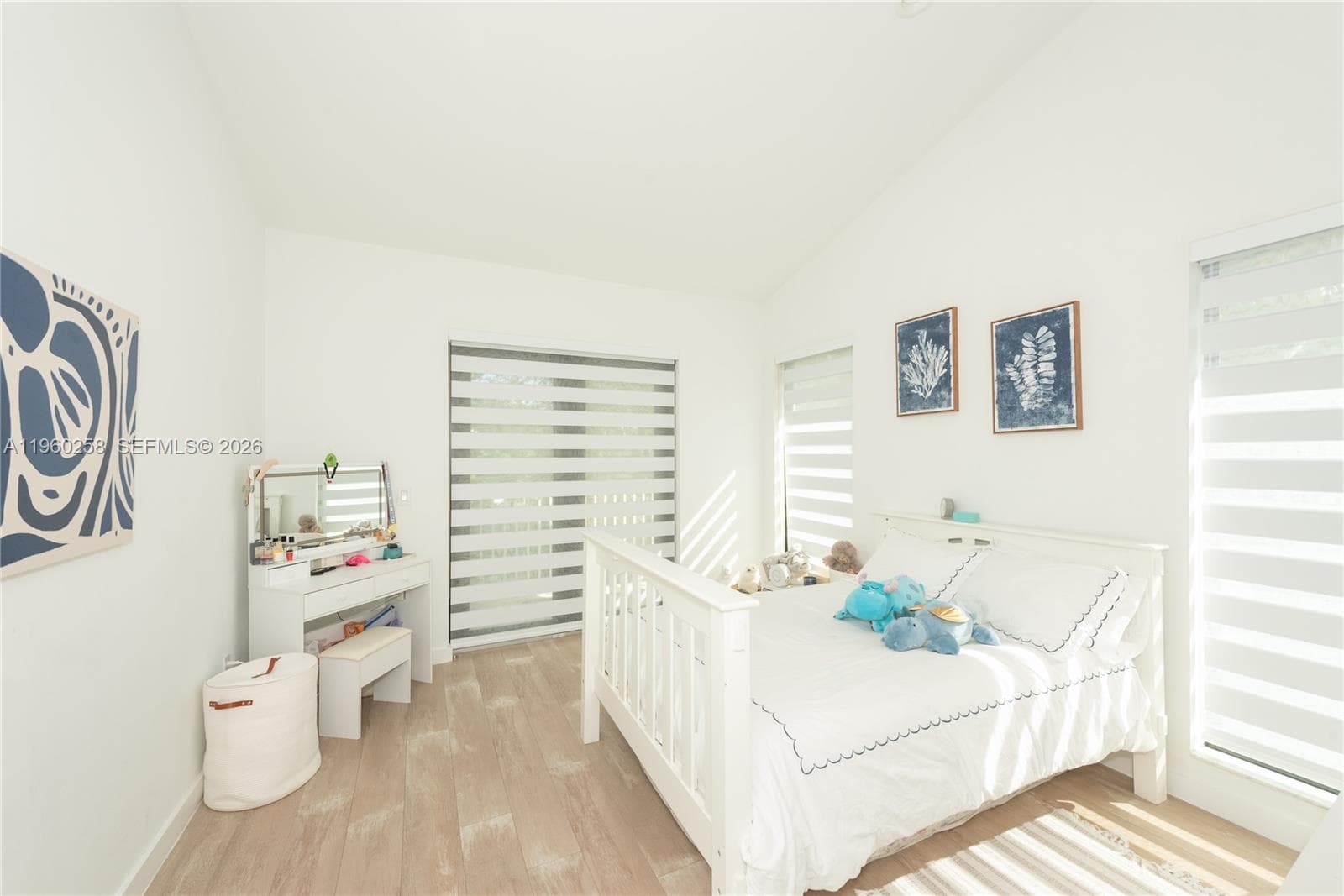 650 Curtiswood Dr, Key Biscayne FL 33149 — 28