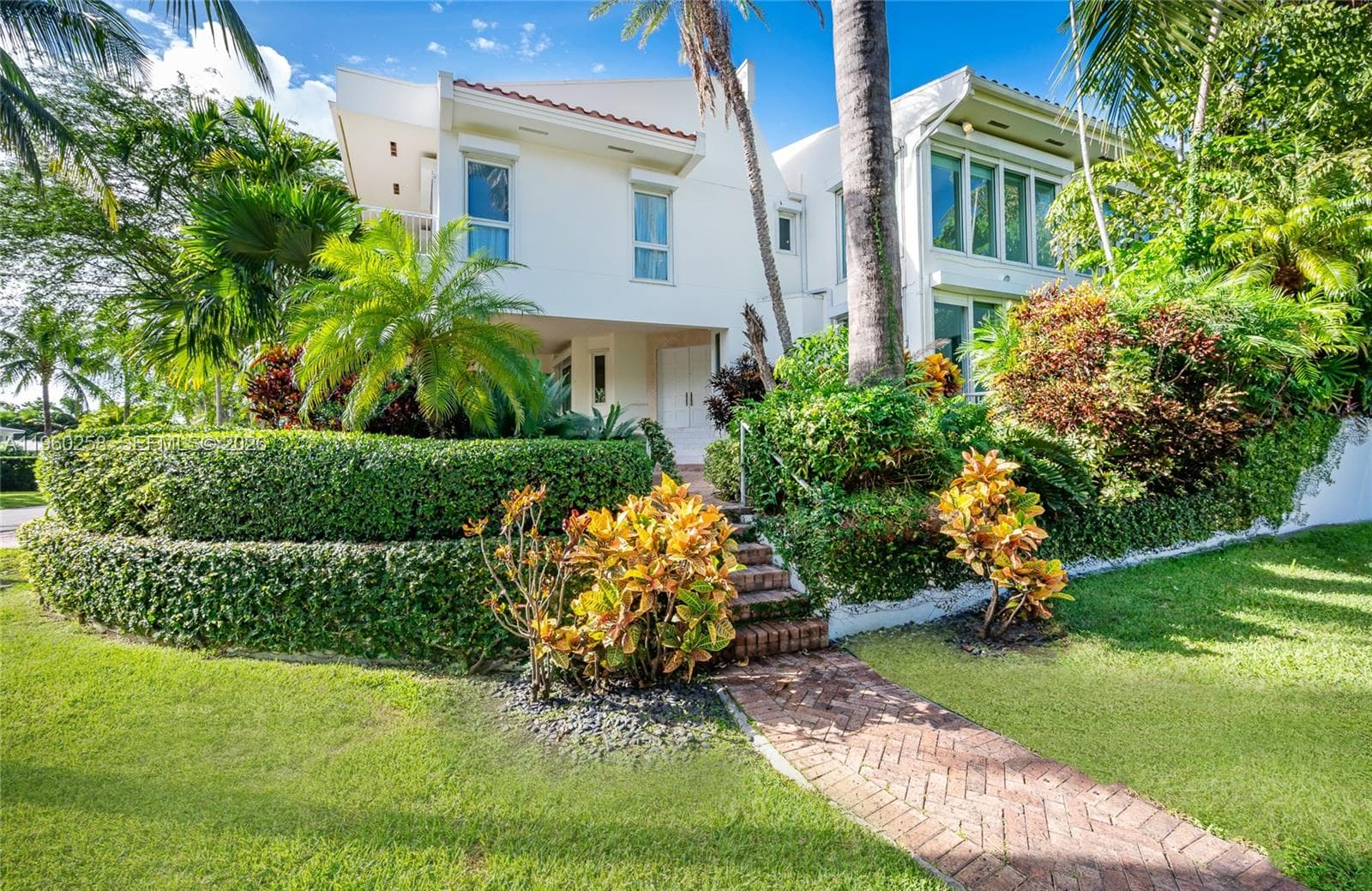 650 Curtiswood Dr, Key Biscayne FL 33149 — 33