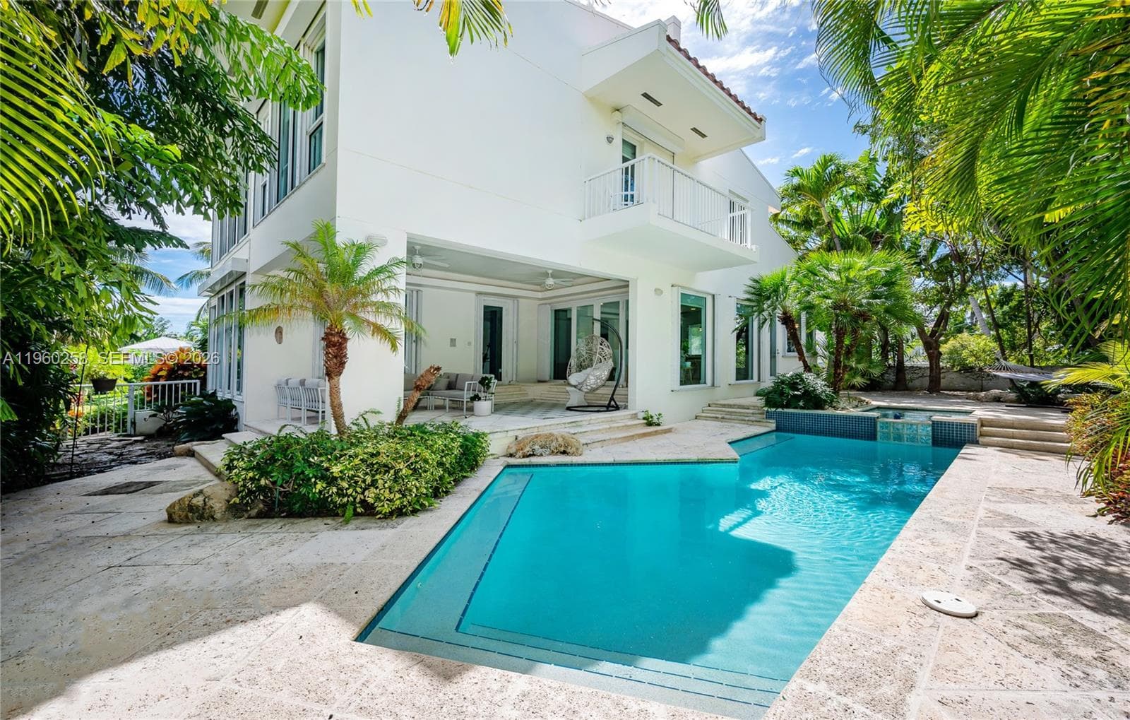650 Curtiswood Dr, Key Biscayne FL 33149 — 41