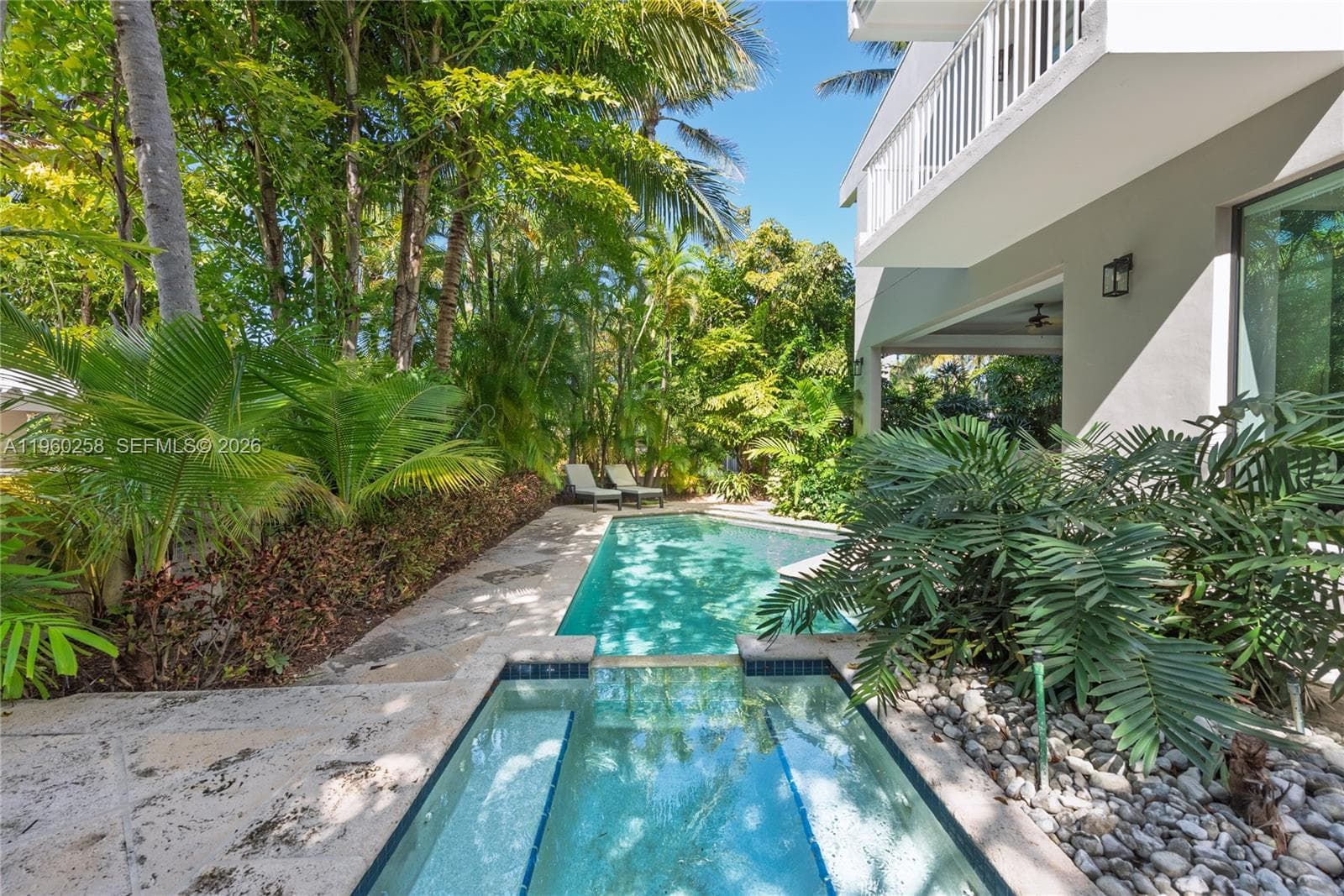 650 Curtiswood Dr, Key Biscayne FL 33149 — 39