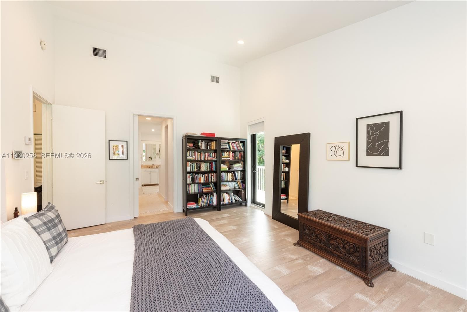 650 Curtiswood Dr, Key Biscayne FL 33149 — 21