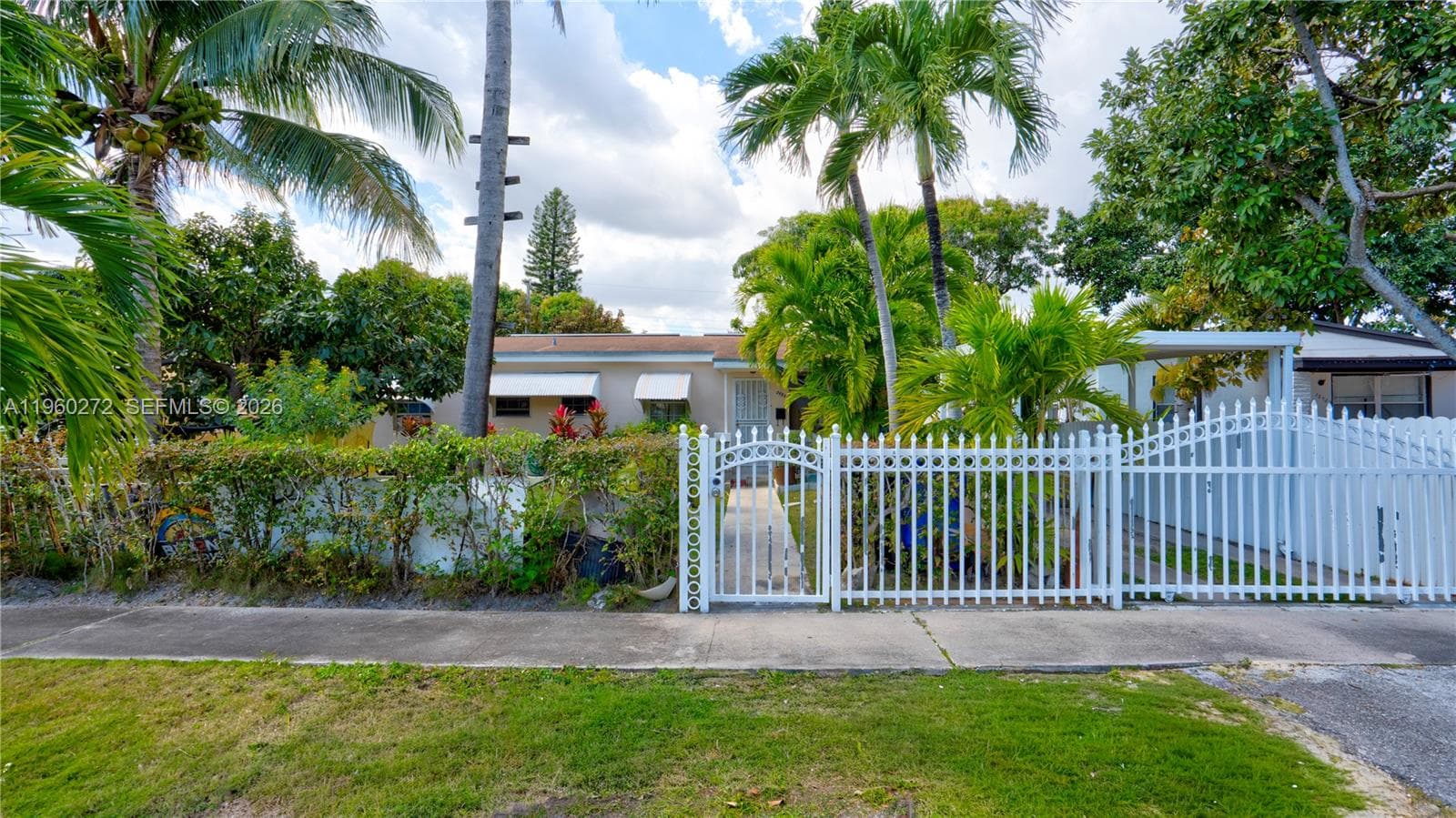 15700 NE 15th Pl, North Miami Beach FL 33162 — 2
