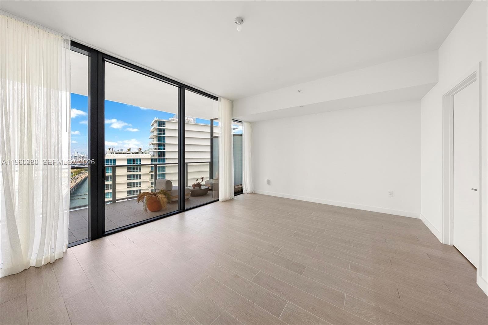 500 Alton # 2203, Miami Beach FL 33139 — 42