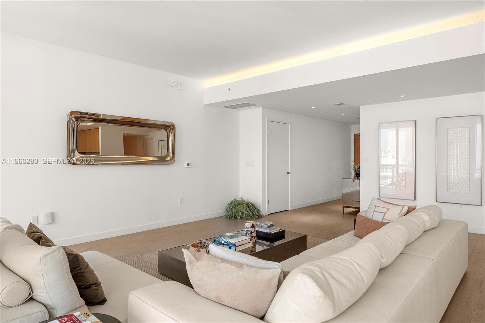 500 Alton # 2203, Miami Beach FL 33139 — 24