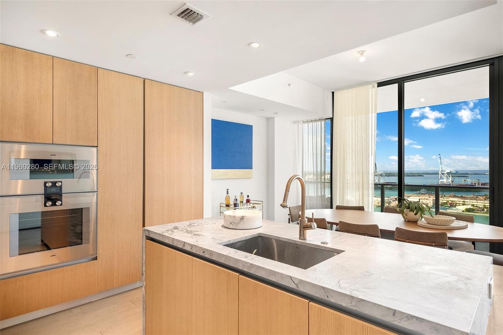 500 Alton # 2203, Miami Beach FL 33139 — 15