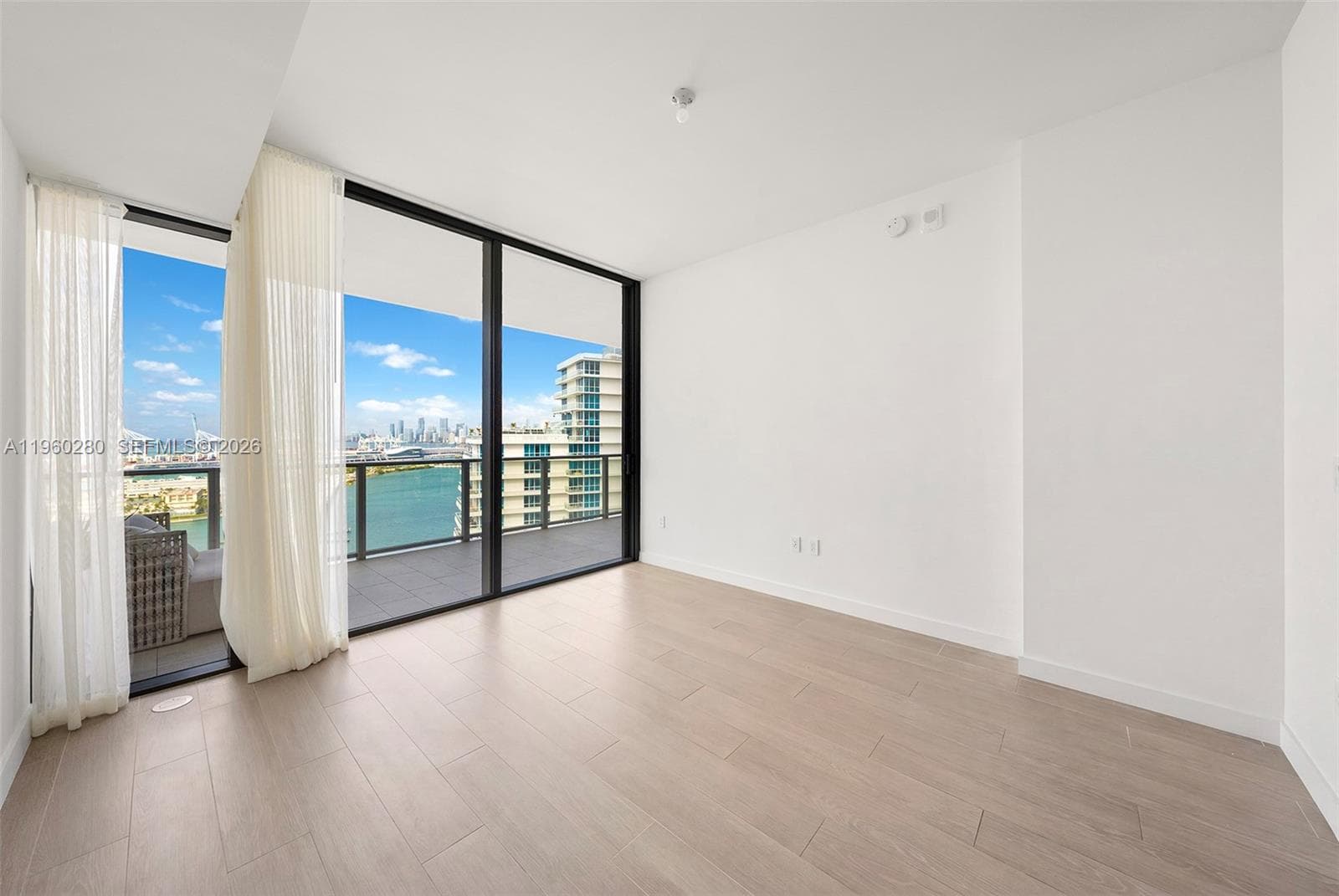 500 Alton # 2203, Miami Beach FL 33139 — 44