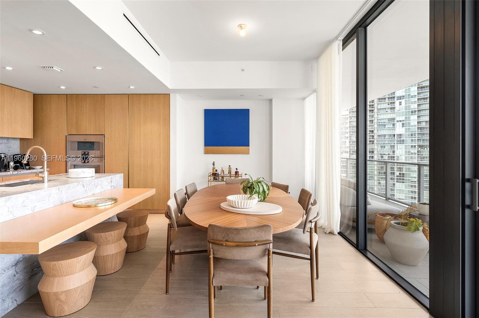 500 Alton # 2203, Miami Beach FL 33139 — 25