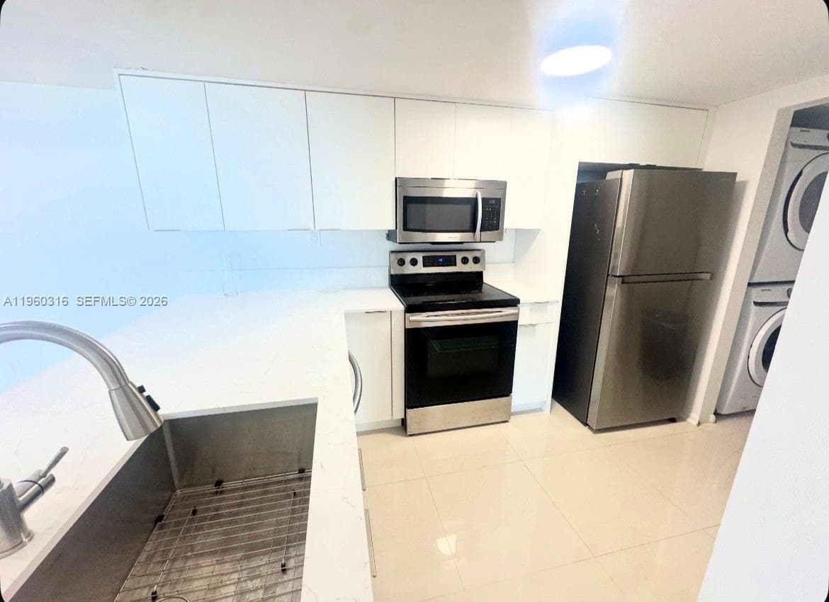 650 West Ave # 1704, Miami Beach FL 33139 — 13