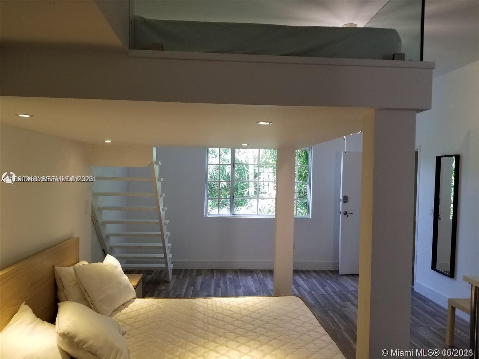 1045 Meridian Ave # 4, Miami Beach FL 33139 — 8