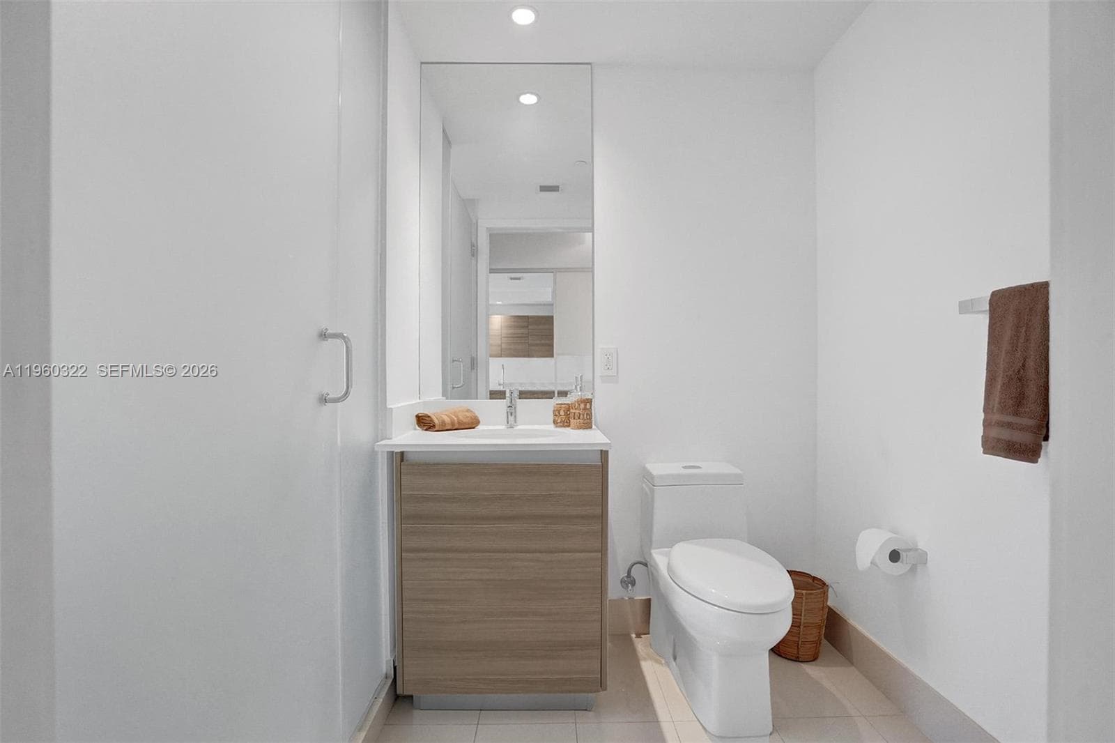 121 NE 34th St # 2305, Miami FL 33137 — 30