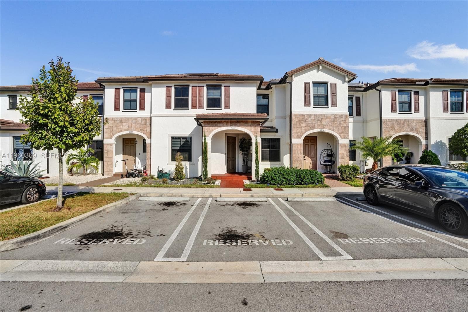 11135 W 32nd Ln, Hialeah FL 33018 — 37