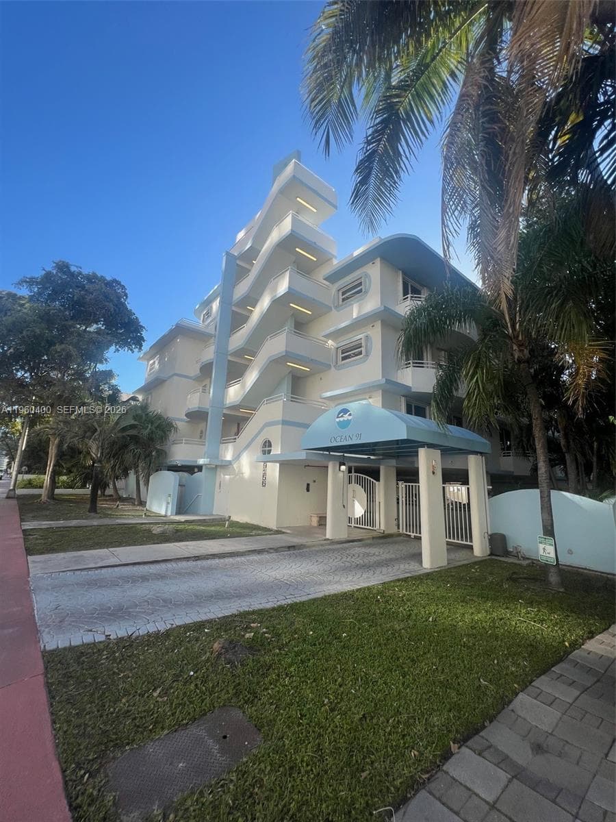 9156 Collins Ave # 502, Surfside FL 33154 — 18