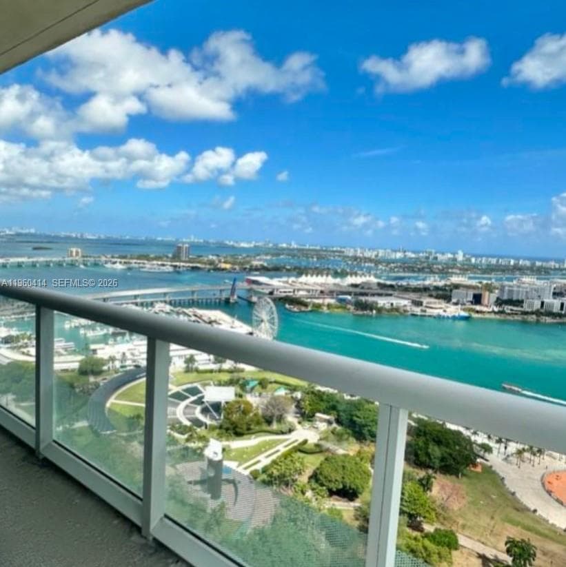 50 Biscayne, Miami, FL — 5