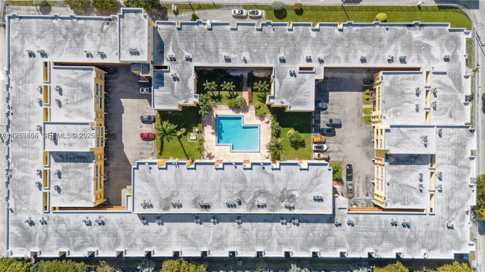 1555 W 44th Pl # 305, Hialeah FL 33012 — 22
