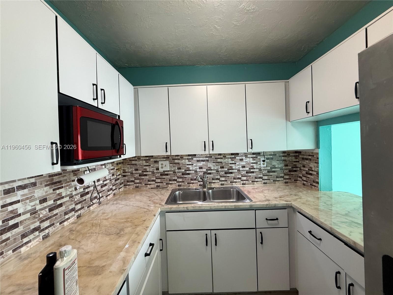 1555 W 44th Pl # 305, Hialeah FL 33012 — 9