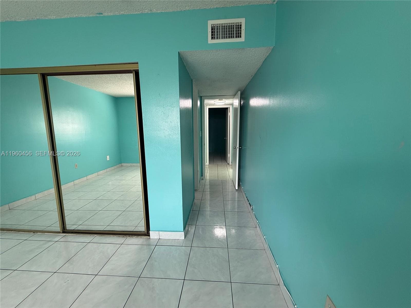 1555 W 44th Pl # 305, Hialeah FL 33012 — 10