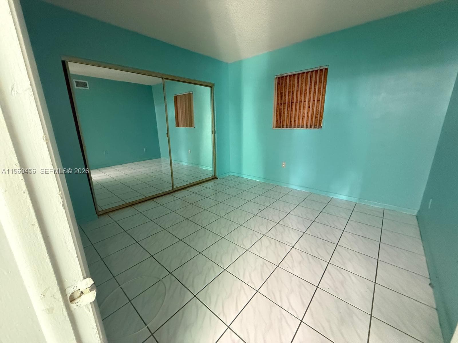1555 W 44th Pl # 305, Hialeah FL 33012 — 11