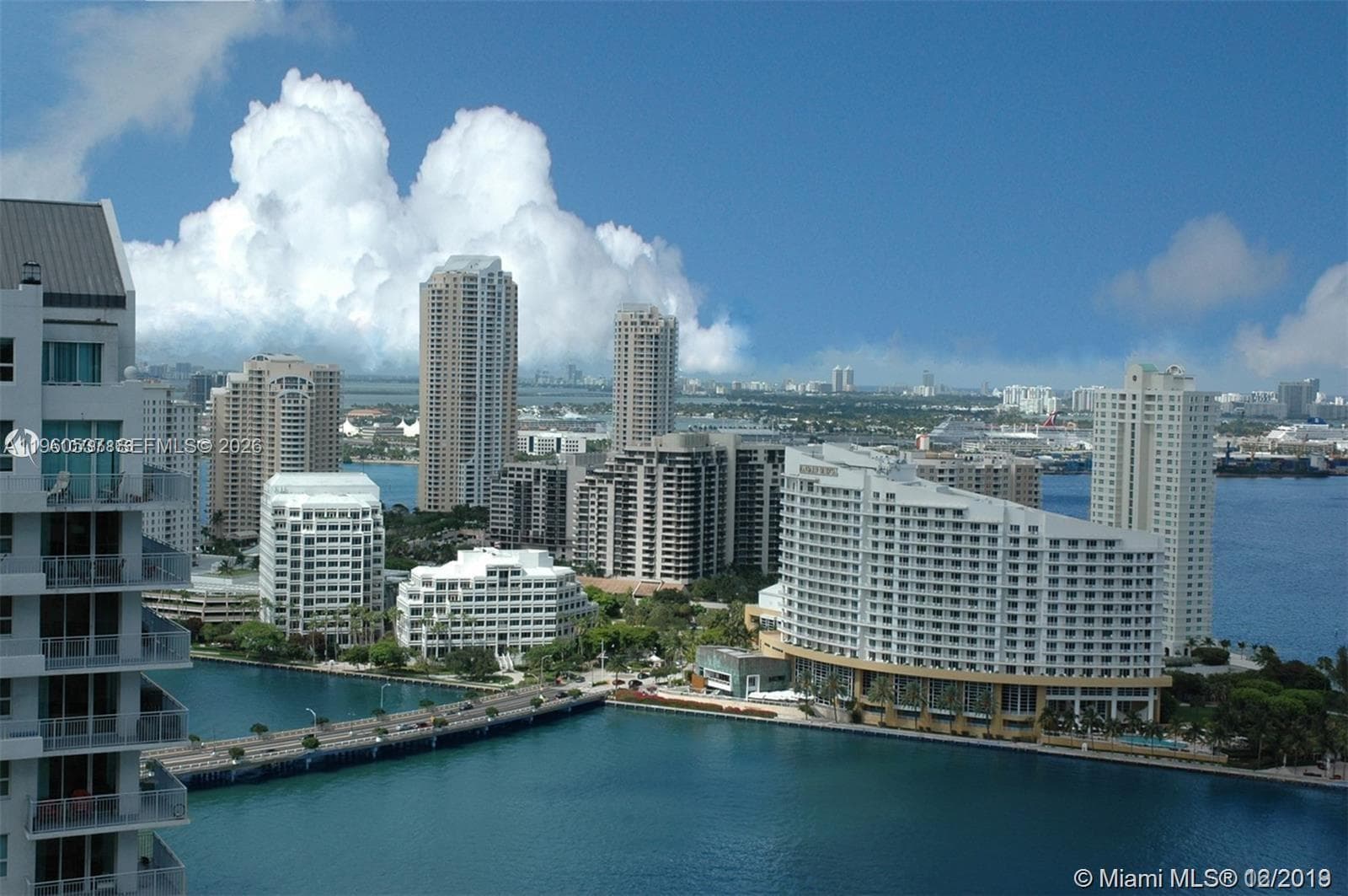 540 Brickell Key Dr # 505, Miami FL 33131 — 33