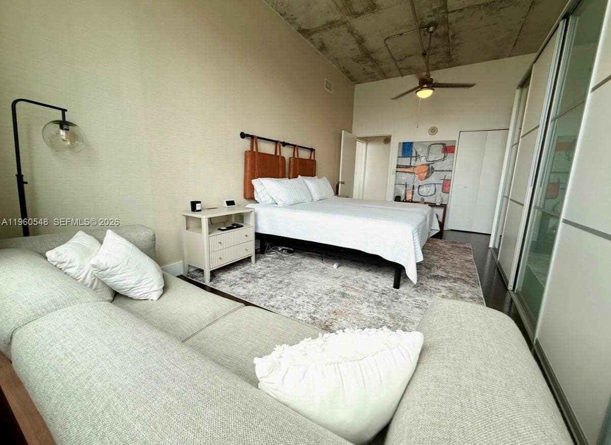2001 Biscayne Blvd # 3608, Miami FL 33137 — 22