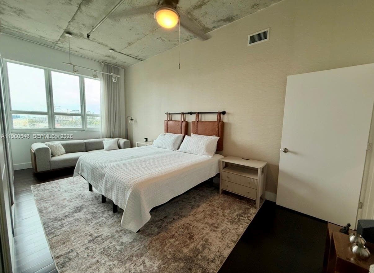 2001 Biscayne Blvd # 3608, Miami FL 33137 — 18
