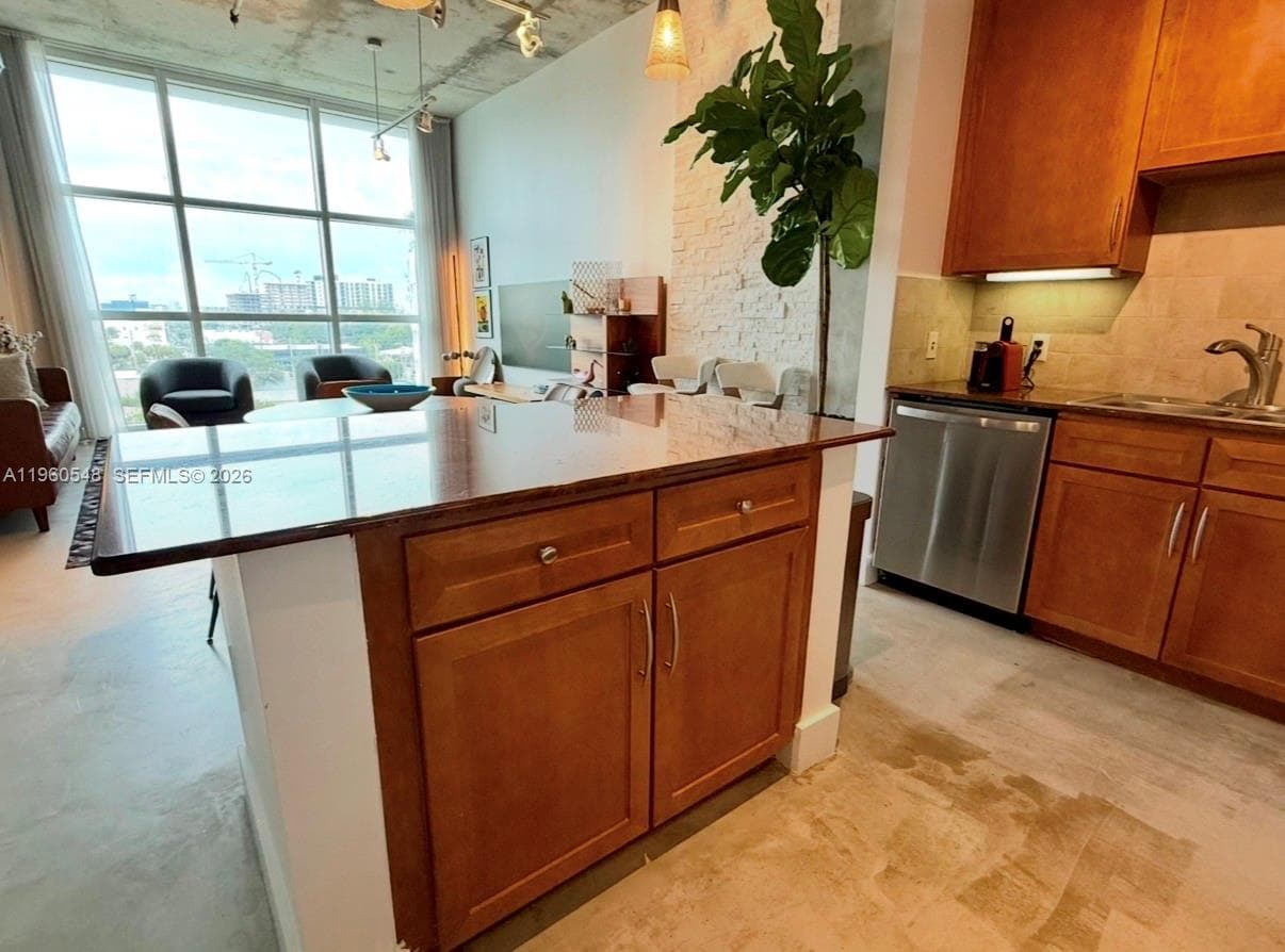 2001 Biscayne Blvd # 3608, Miami FL 33137 — 8