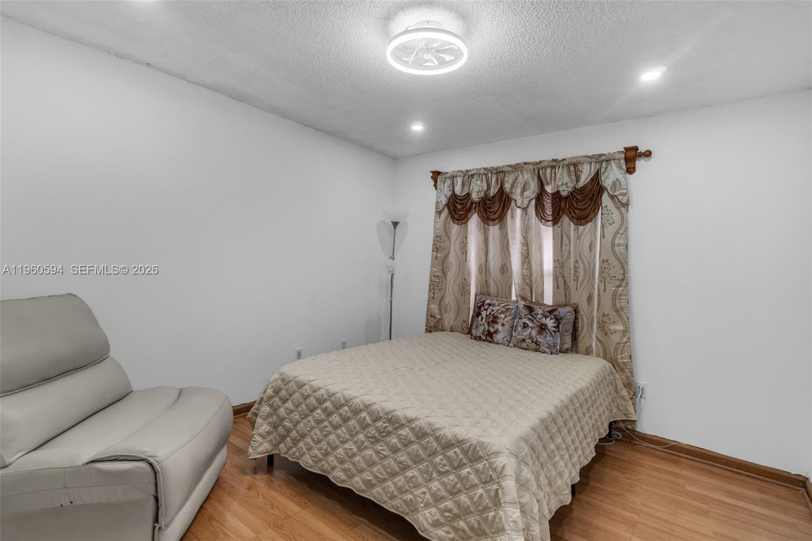 2590 SE 7th Pl, Homestead FL 33033 — 24