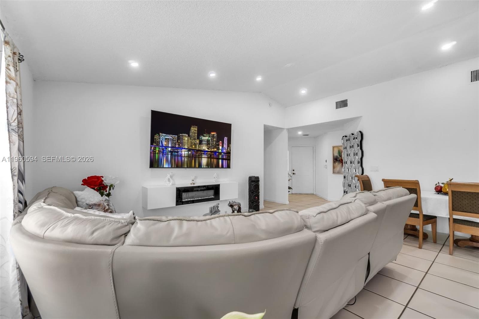 2590 SE 7th Pl, Homestead FL 33033 — 10