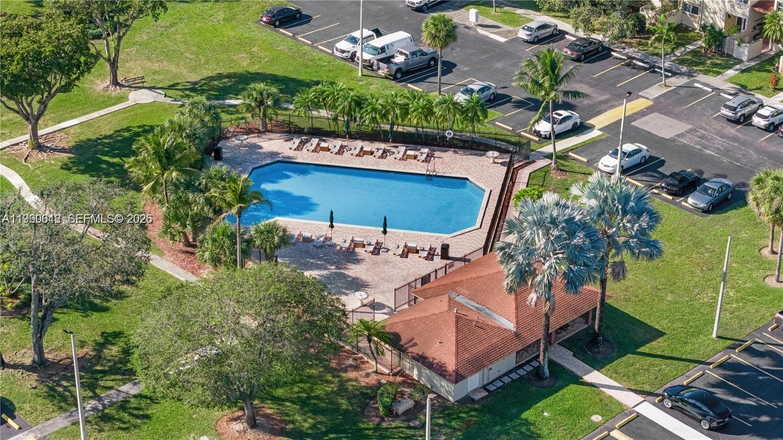 14273 Kendale Lakes Cir, Miami FL 33183 — 3