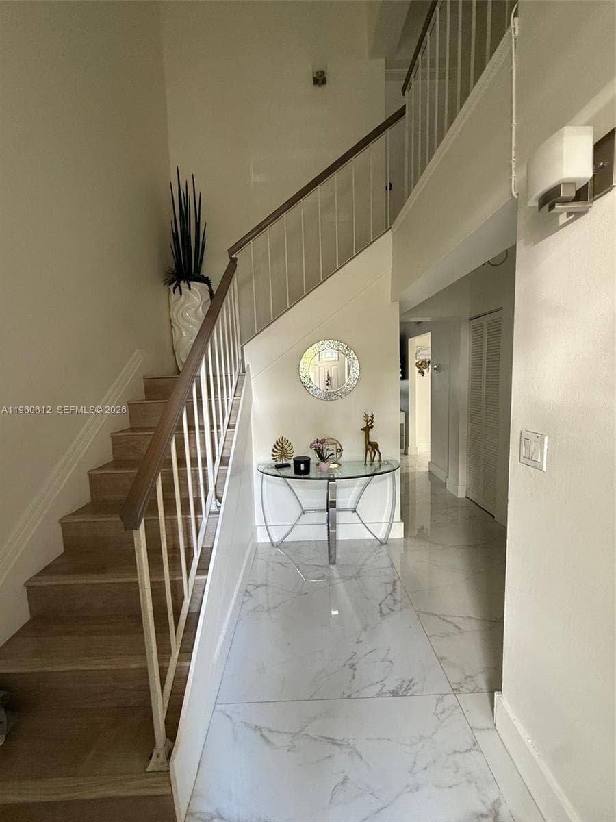 14273 Kendale Lakes Cir, Miami FL 33183 — 1