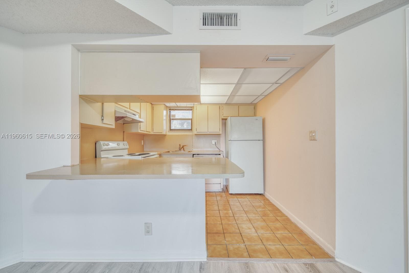 8290 Lake Dr # 236, Doral FL 33166 — 18
