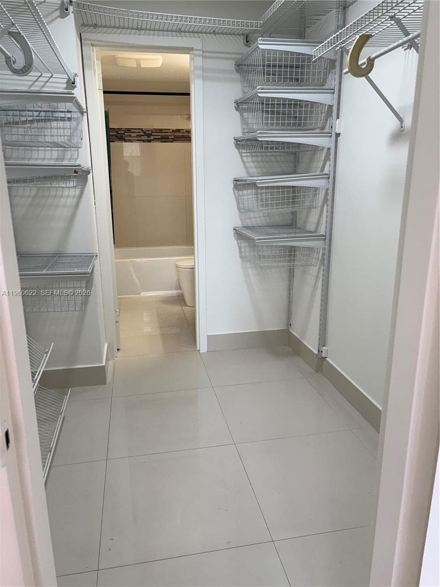 1805 Sans Souci Blvd # 313, North Miami FL 33181 — 7