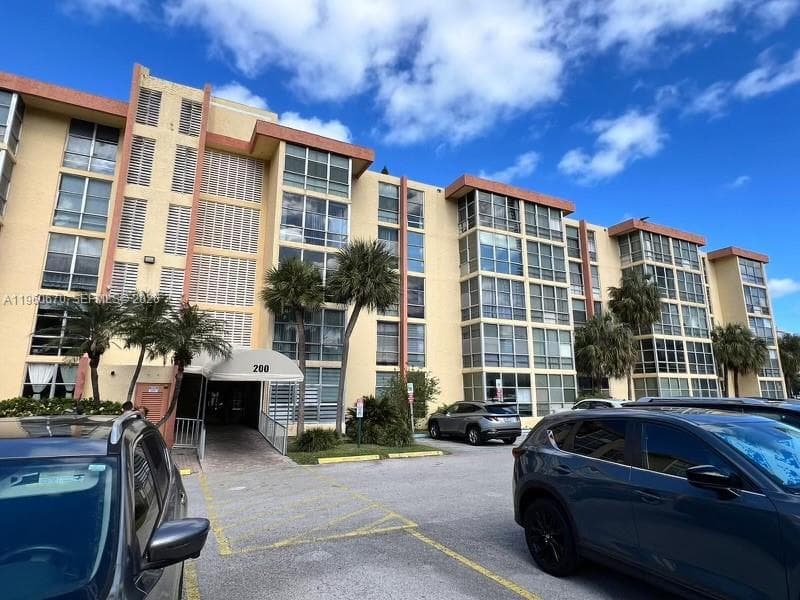 200 172nd St # 416, Sunny Isles Beach FL 33160 — 2