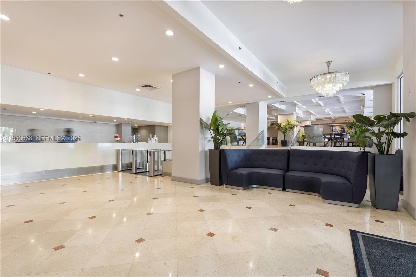 100 Lincoln Rd # 307, Miami Beach FL 33139 — 16