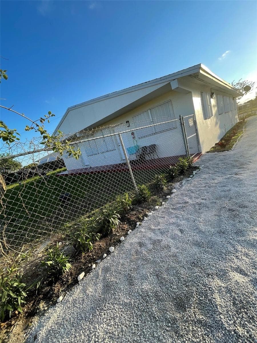 22365 SW 115th Ct # 4, Miami FL 33170 — 1